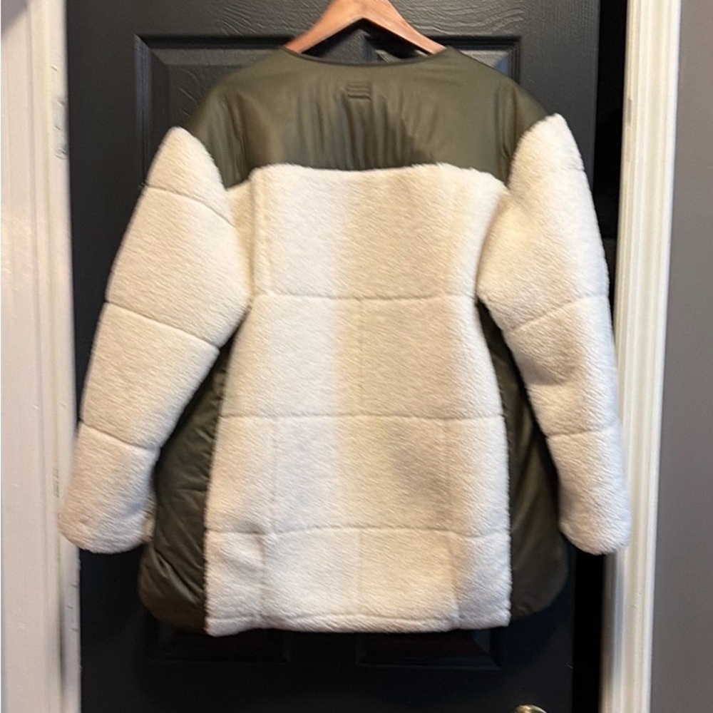Frame Denim White Teddy Jacket with Olive - Picture 5 of 6